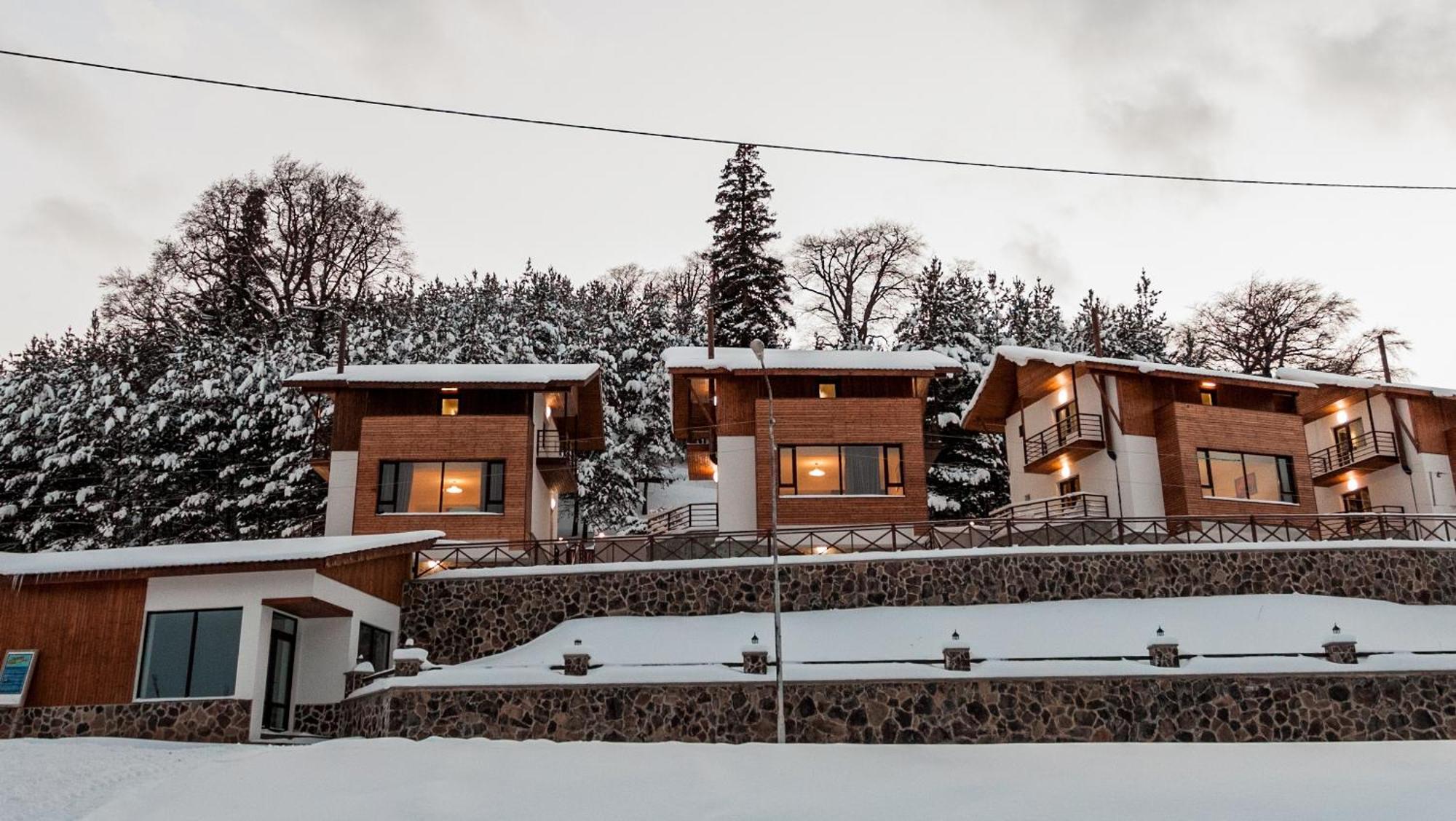 Crystal Hill Resort Bakuriani Exteriör bild