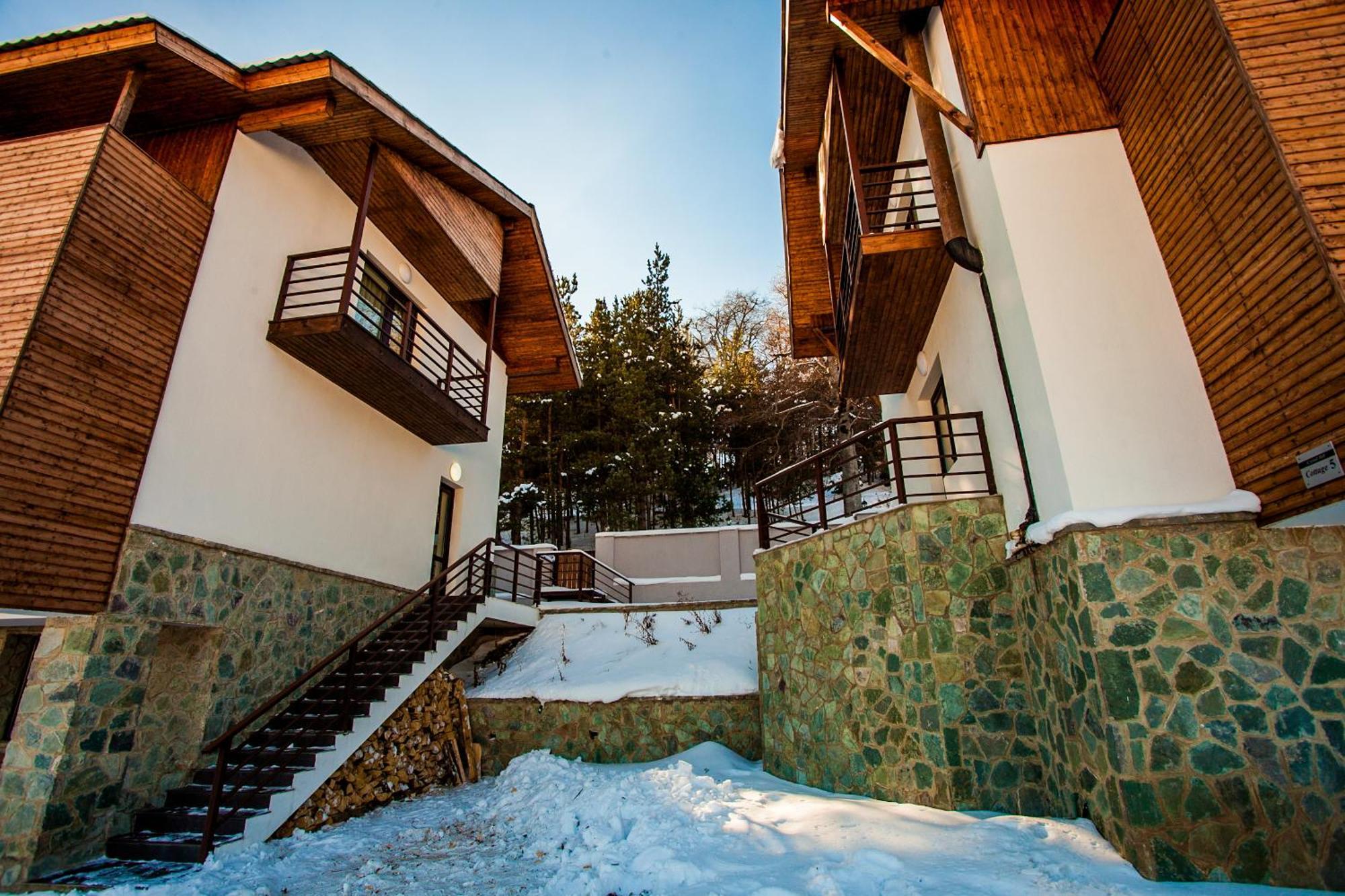 Crystal Hill Resort Bakuriani Exteriör bild